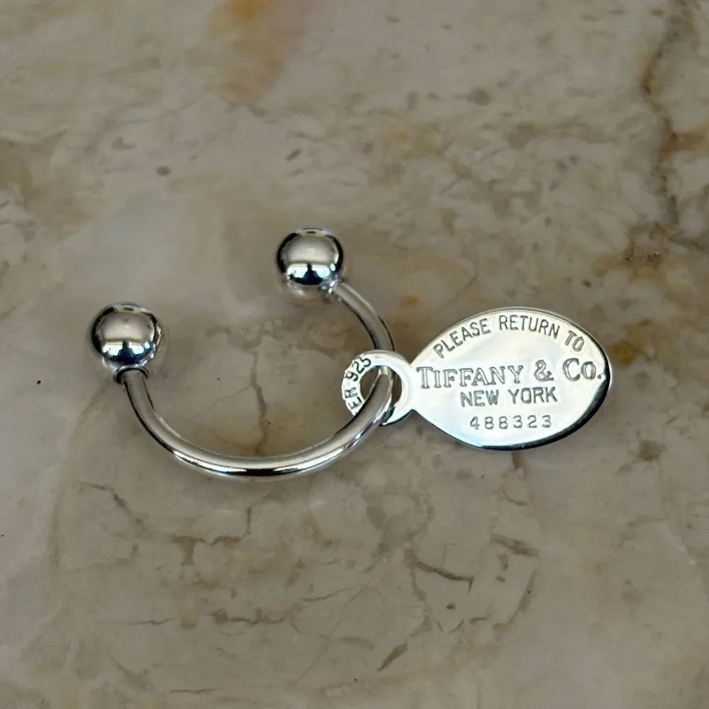 Tiffany & Co. 925 Sterling Silver Return To Tiffany Oval Tag Key Ring
